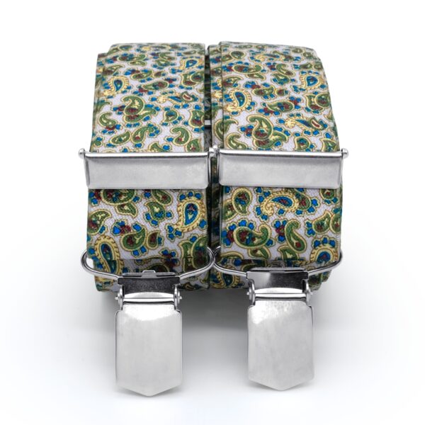 Ein elastischer Hosenträger der Firma Hepco, aus Metallclipsen und einem paisleyartigen Muster weißen grünen, braunen, und blauen Elementen.