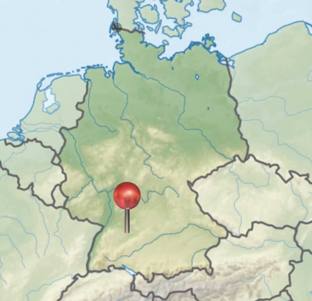 Die Karte zeigt Deutschland, die Hepco-Manufaktur nahe Stuttgart ist mit einer roten Stecknadel markiert.